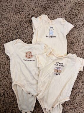 Cream Baby Bodysuit Set with Cute Food Embroidery - 3-Pack